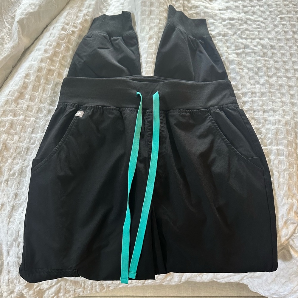 Black figs scrubs joggers